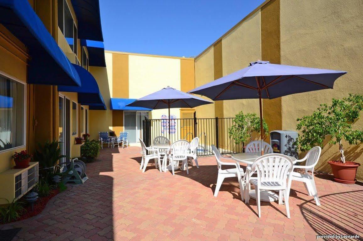Best Western Canoga Park Motor Inn Los Angeles Zewnętrze zdjęcie